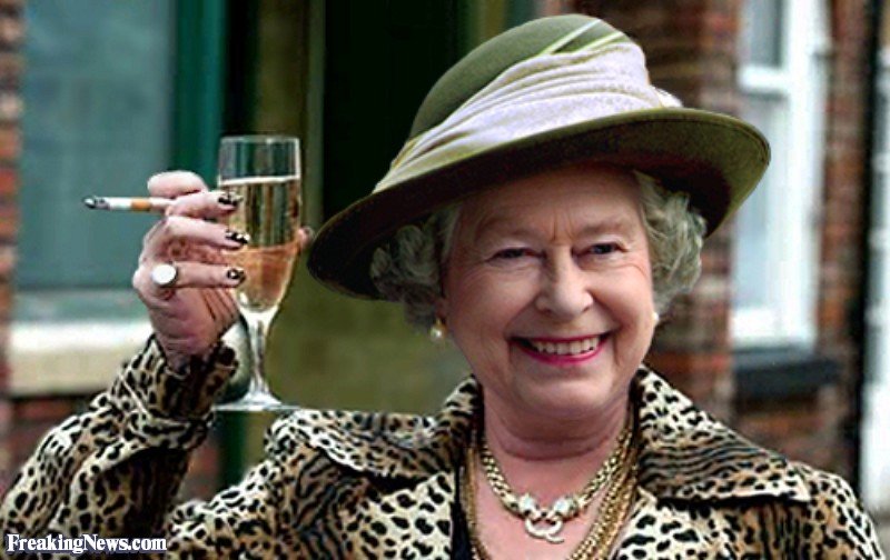 Képtalálat a következőre: „party queen”